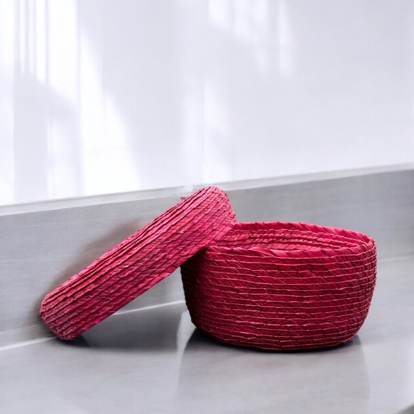 Raffia Small Basket with Lid